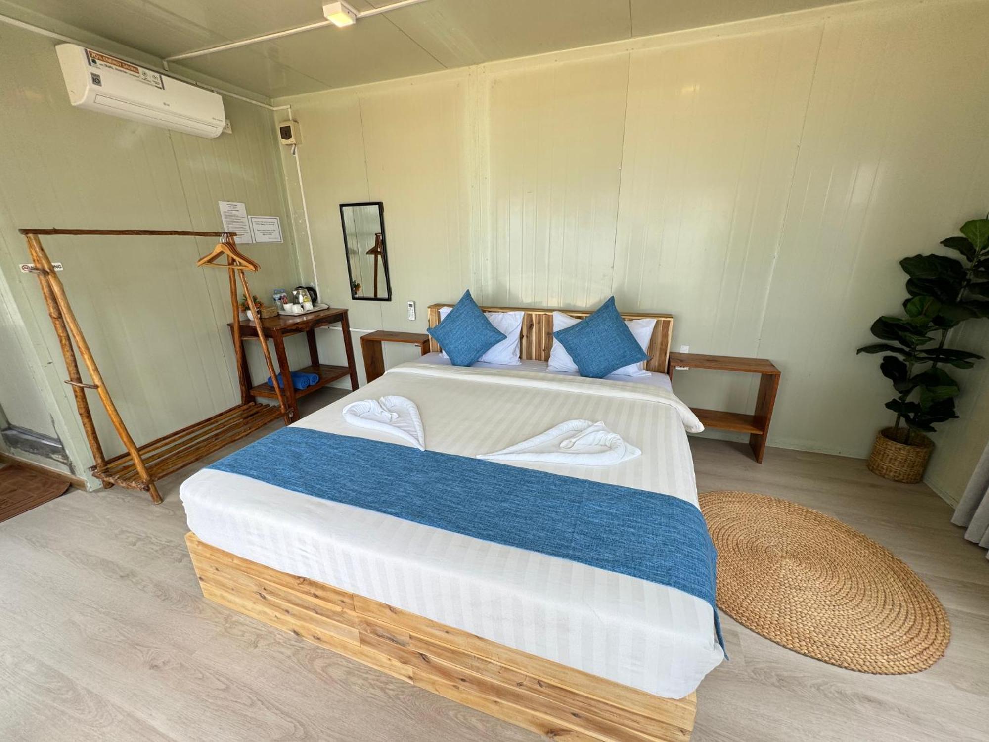 Naroth Beach Bungalow Prek Svay Village Bagian luar foto